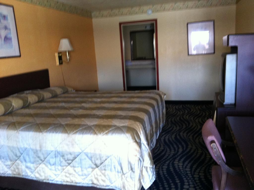 Deluxe Inn Kilgore Quarto foto